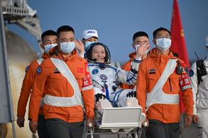 CHINA-JIUQUAN-SHENZHOU-22-ATERRIZAJE