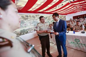 ECUADOR-QUITO-CHINA-POLICIA NACIONAL-IDIOMA CHINO