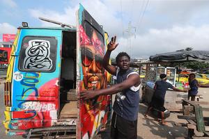 COTE D'IVOIRE-ABIYAN-MINIBUS-CALLE