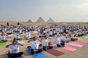 EGIPTO-GIZA-DIA INTERNACIONAL DEL YOGA