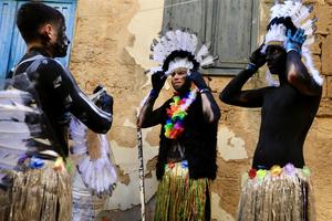 LIBANO-TRIPOLI-DESFILE DE ZAMBO