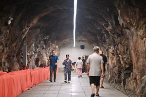 CHINA-FUJIAN-FUZHOU-INSTALACIONES PUBLICAS-REFRESCAMIENTO