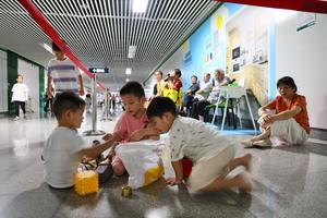 CHINA-FUJIAN-FUZHOU-INSTALACIONES PUBLICAS-REFRESCAMIENTO