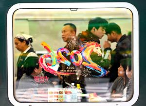 CHINA-VACACIONES POR EL AÑO NUEVO CHINO-FERROCARRIL-121 MILLONES DE VIAJES DE PASAJEROS