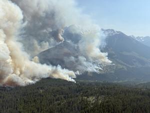 CANADA-COLUMBIA BRITANICA-INCENDIO FORESTAL
