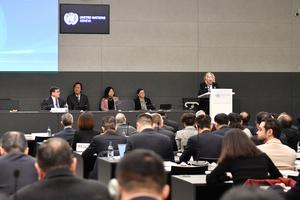 SUIZA-GINEBRA-XI JINPING-LIBRO-VERSION EN INGLES-LANZAMIENTO