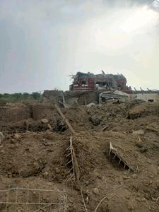 PAKISTAN-PROVINCIA DE KHYBER PAKHTUNKHWA-PUESTO DE SEGURIDAD-ATENTADO SUICIDA CON BOMBA