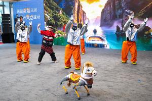 CHINA-HUBEI-WUHAN-AERONAVES EVTOL-ROBOTS