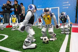 CHINA-HUBEI-WUHAN-AERONAVES EVTOL-ROBOTS