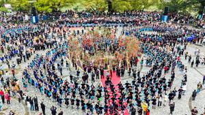 CHINA-GUIZHOU-PUEBLO DONG-FESTIVAL SAMA