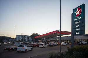 BOTSUANA-GABORONE-PRECIOS DEL COMBUSTIBLE-AUMENTO