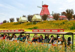 CHINA-SHAANXI-HANZHONG-ALDEAS-FLORES-TURISMO