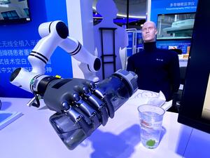 CHINA-BEIJING-INTERFAZ CEREBRO-COMPUTADORA-DESARROLLO