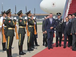 CHINA-BEIJING-PRESIDENTE ESLOVACO-VISITA DE ESTADO-LLEGADA