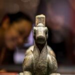 CHINA-FUJIAN-FUZHOU-MARQUES DE HAIHUN-RELIQUIAS-EXPOSICION