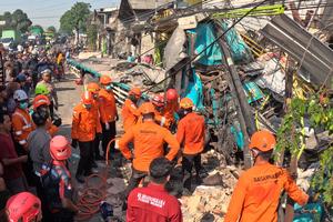 INDONESIA-PASURUAN-CHOQUE MULTIPLE-SECUELAS