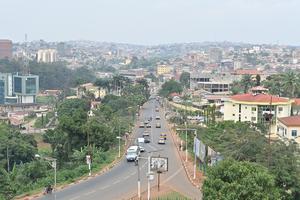 CAMERUN-YAUNDE-PAISAJES DE LA CIUDAD