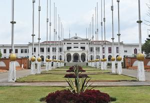 CAMERUN-YAUNDE-PAISAJES DE LA CIUDAD