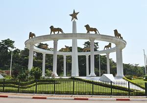 CAMERUN-YAUNDE-PAISAJES DE LA CIUDAD
