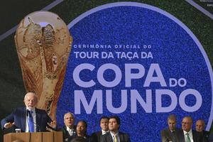BRASIL-BRASILIA-LULA DA SILVA-COPA MUNDIAL DE LA FIFA-GIRA DEL TROFEO