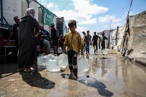 MEDIO ORIENTE-CIUDAD DE GAZA-AGUA-ESCASEZ DE FONDOS