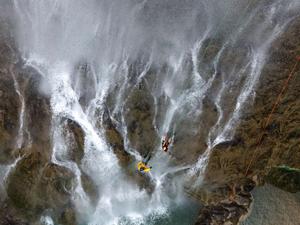 CHINA-GUIZHOU-HUANGPING-RAPEL EN CASCADA