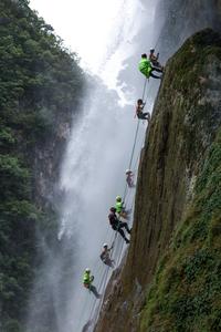 CHINA-GUIZHOU-HUANGPING-RAPEL EN CASCADA