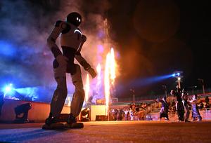 CHINA-SHANDONG-QINGDAO-ESPECTACULO DE ROBOT