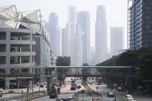 SINGAPUR-BRUMA