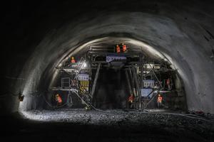 CHINA-ZHEJIANG-TUNEL SUBMARINO DE JINTANG-SECCION TERRESTRE-EXCAVACION