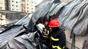 BANGLADESH-DHAKA-FABRICA DE ENCENDEDORES DE GAS-INCENDIO-SECUELAS