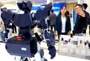 CHINA-GUANGDONG-SHENZHEN-FORO DE MEDIOS DE COMUNICACION DE ASIA Y EL PACIFICO-EXPOSICION DE TECNOLOGIA