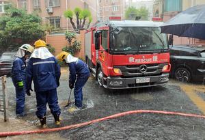 CHINA-SHANGHAI-TIFON DOLPHIN-IMPACTO