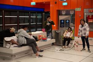 ISRAEL-TEL AVIV-REFUGIO SUBTERRANEO-VIDA COTIDIANA