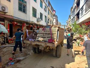 CHINA-FUJIAN-PUTIAN-TIFON SAUDEL-LABORES DE SOCORRO