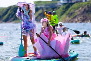 RUSIA-VLADIVOSTOK-PADDLEBOARD-CARNAVAL