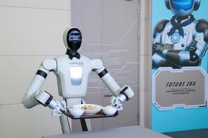 CHINA-GUANGDONG-SHENZHEN-ROBOT HUMANOIDE-APLICACION