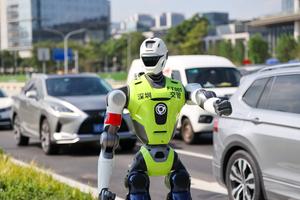 CHINA-GUANGDONG-SHENZHEN-ROBOT HUMANOIDE-APLICACION