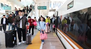 CHINA-FESTIVAL QINGMING-VACACIONES-VIAJES DE PASAJEROS