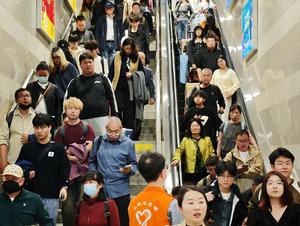 CHINA-FESTIVAL QINGMING-FERIADO-VIAJES DE PASAJEROS