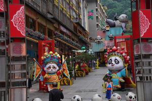 CHINA-SICHUAN-BAOXING-ANTIGUO POBLADO DEL PANDA GIGANTE
