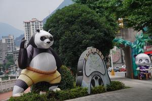 CHINA-SICHUAN-BAOXING-ANTIGUO POBLADO DEL PANDA GIGANTE