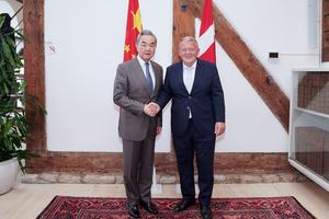 DINAMARCA-COPENHAGUE-MINISTRO DE RELACIONES EXTERIORES CHINO-CONVERSACIONES