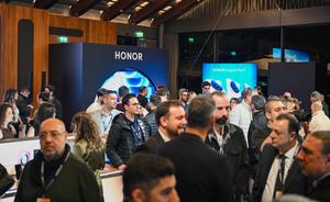 TURQUIA-ESTAMBUL-FABRICANTE CHINO DE DISPOSITIVOS INTELIGENTES-HONOR-NUEVO TELEFONO MOVIL-PRESENTACION