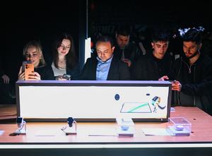 TURQUIA-ESTAMBUL-FABRICANTE CHINO DE DISPOSITIVOS INTELIGENTES-HONOR-NUEVO TELEFONO MOVIL-PRESENTACION
