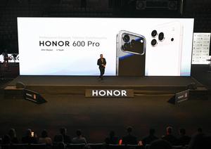 TURQUIA-ESTAMBUL-FABRICANTE CHINO DE DISPOSITIVOS INTELIGENTES-HONOR-NUEVO TELEFONO MOVIL-PRESENTACION