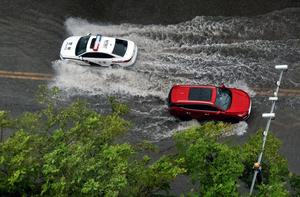 CHINA-TIFON DOLPHIN-FUERTES LLUVIAS-IMPACTO