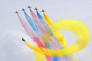 SINGAPUR-SALON AERONAUTICO-EPL CHINO-EQUIPO ACROBATICO-EXHIBICION