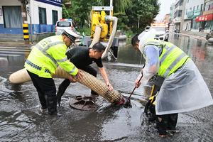 CHINA-TIFON DOLPHIN-AYUDA DE EMERGENCIA EN DESASTRES