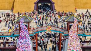CHINA-VACACIONES DEL PRIMERO DE MAYO-VIAJES-AUMENTO